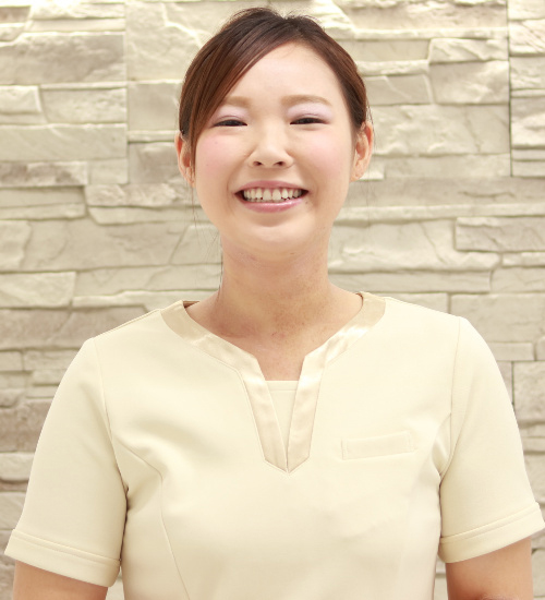 藤原 友香里氏